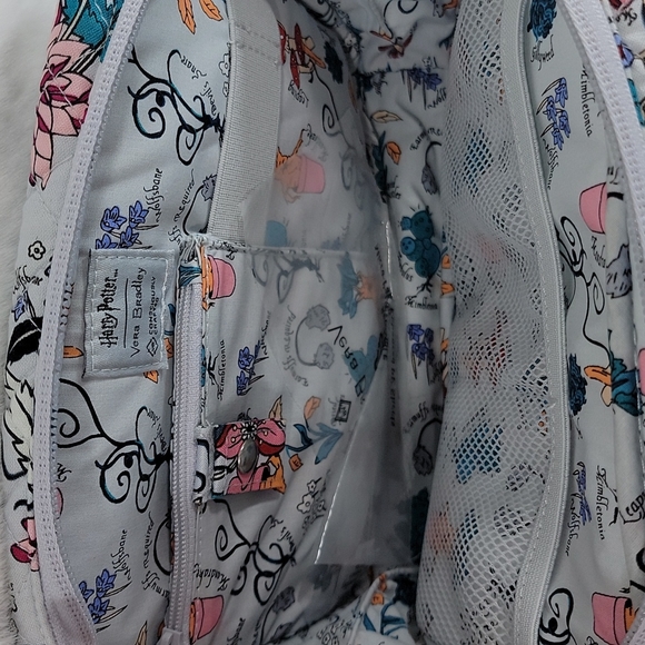 Vera Bradley Cord Organizer Herbology - Picture 2 of 5